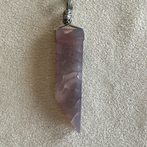 Handmade Natural Purple Agate Crystal Point & Floral Medallion Pendant Necklace - Picture 7 of 9